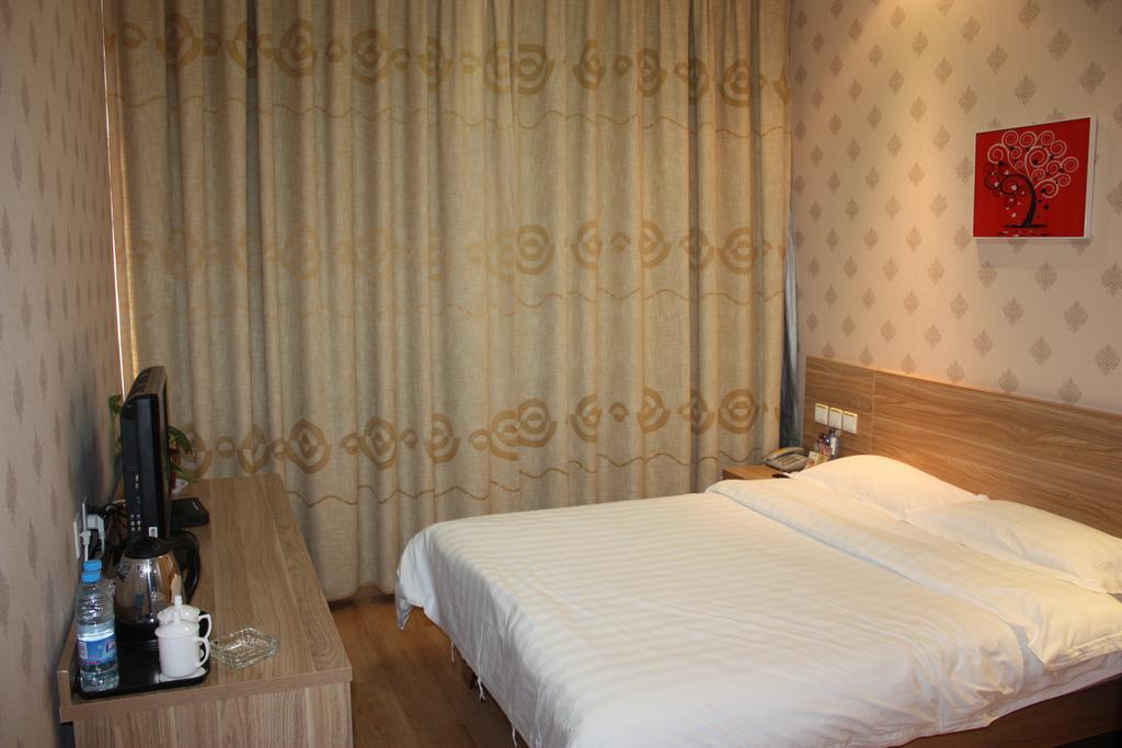 Qingdao Hongyun Jiahe Business Hotel Exterior photo