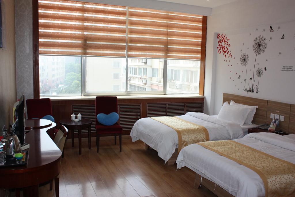 Qingdao Hongyun Jiahe Business Hotel Exterior photo