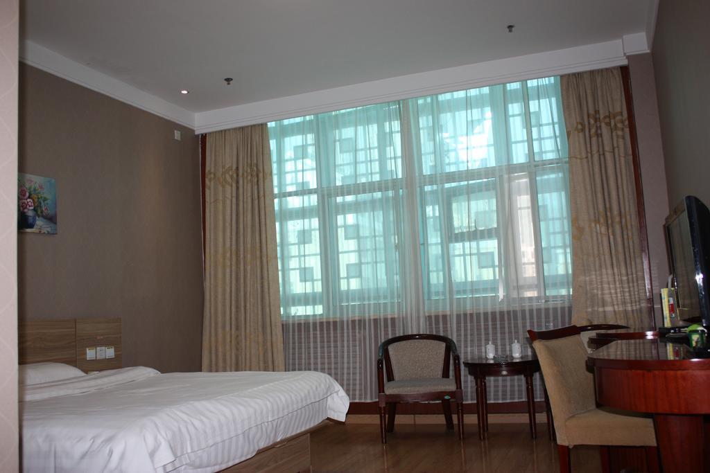 Qingdao Hongyun Jiahe Business Hotel Exterior photo
